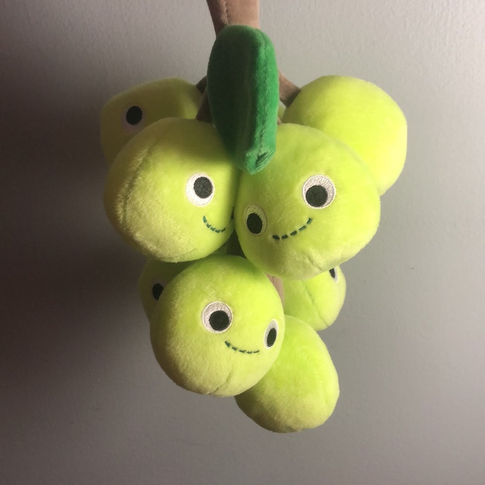 Yummy World Grapes